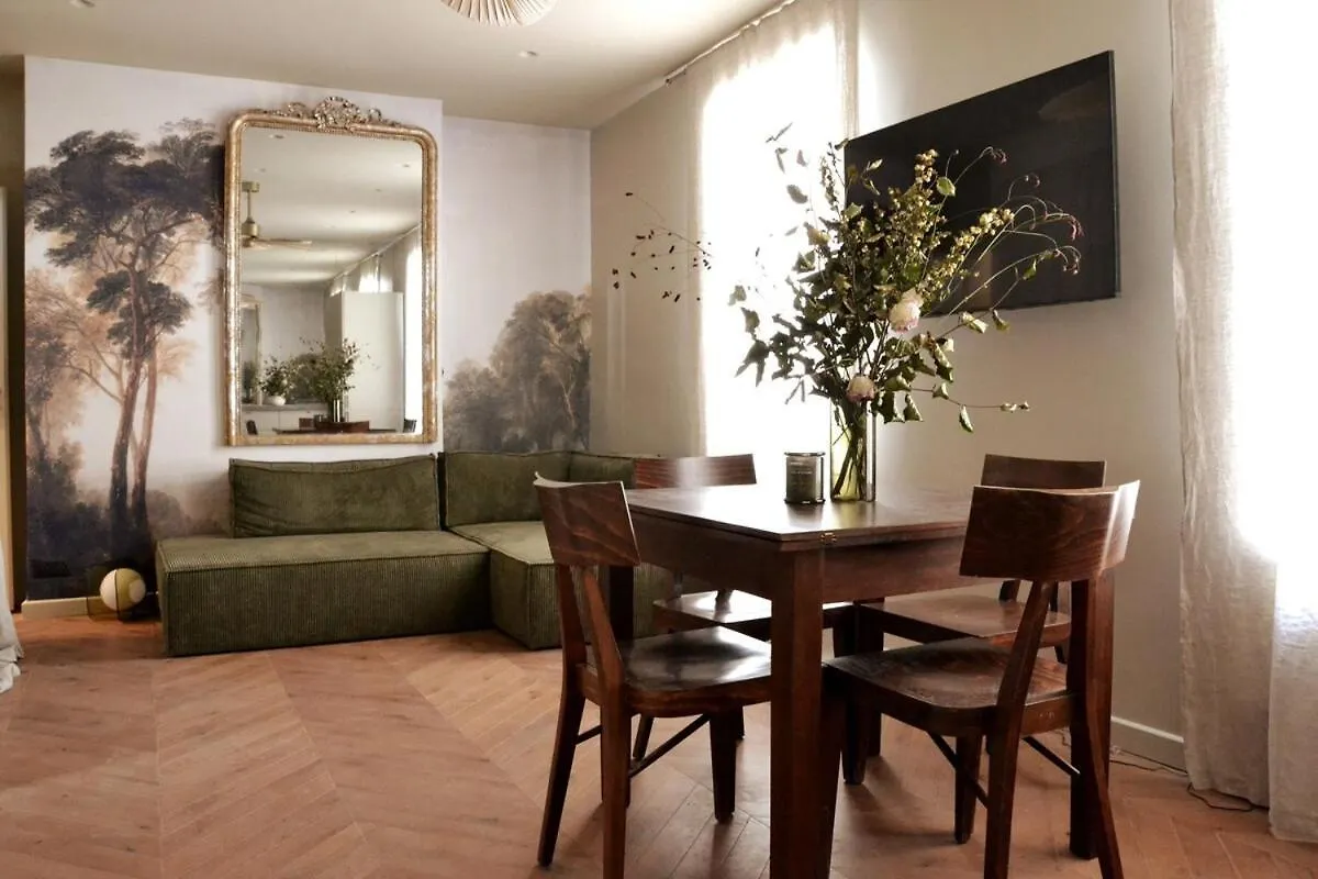 Eiffel Tower In Love Appartement *